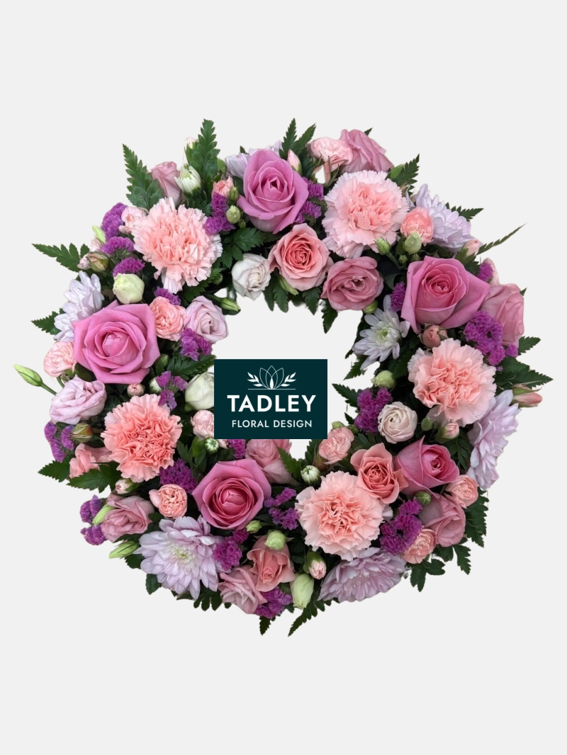 Traditional Wreath Pastel
