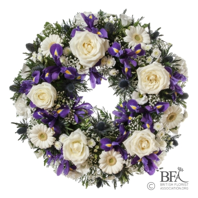 Country Wreath White & Purple