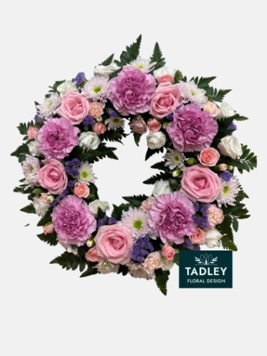 Traditional Wreath Pastel