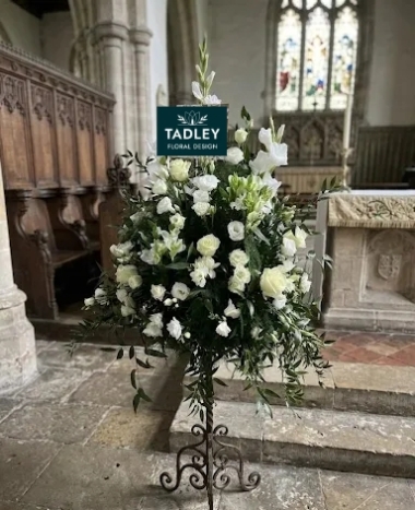 White Pedestal Venue Arrangement